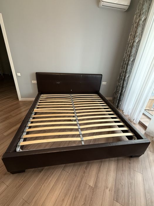 Кровать 200х180 в хорошем состоянии