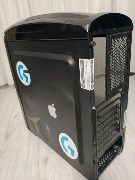 Carcasa pentru PC