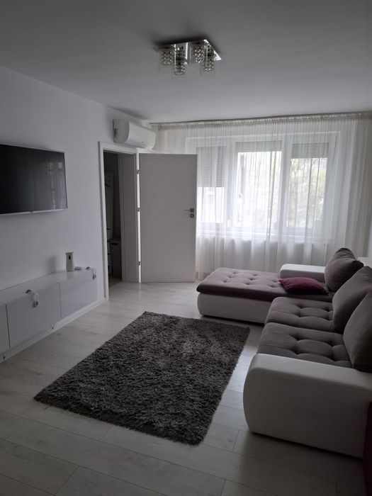 Inchiriez apartament ultra-central