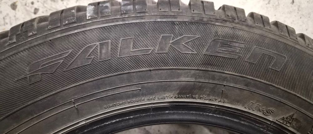 ПРОДАВАМ: Зимни гуми 215/65 R17 FALKEN Eurowinter HS01 (4 бр.)