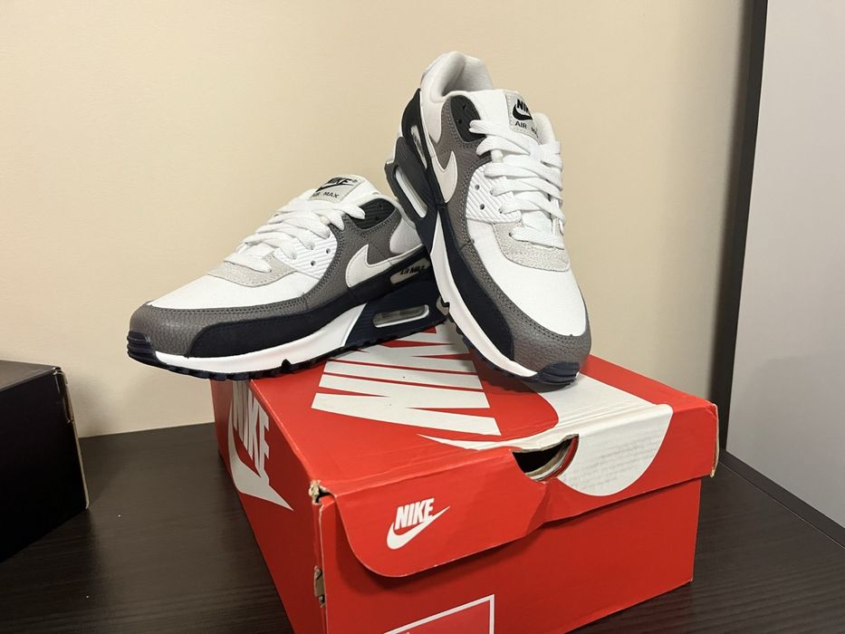 Оригинални маратонки Nike air max 90 - чисто нови, номер 42,5