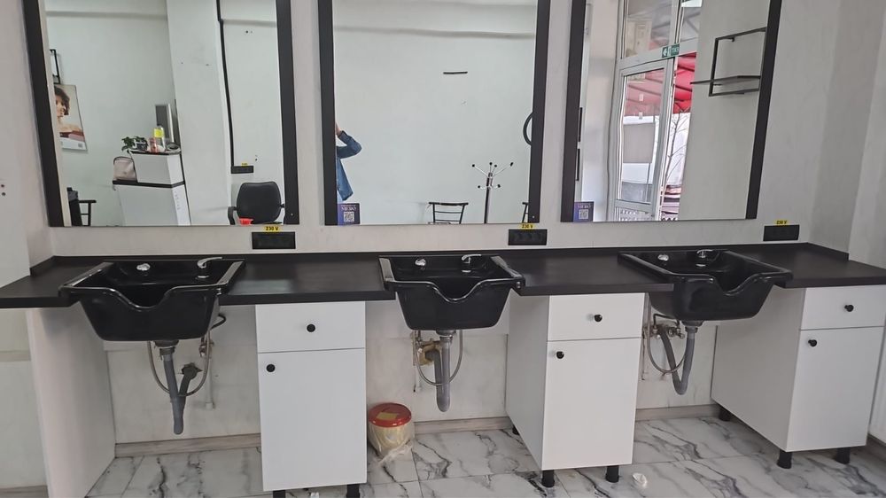 Vând mobilier de salon