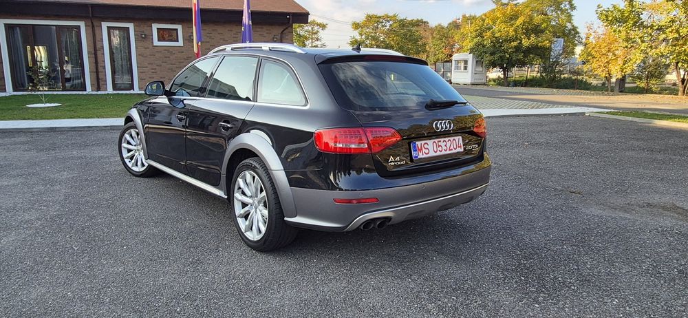 Audi a4 allroad~RAR EFECTUAT~Distronic~ S Line~Navigatie~Bi-Xenon~