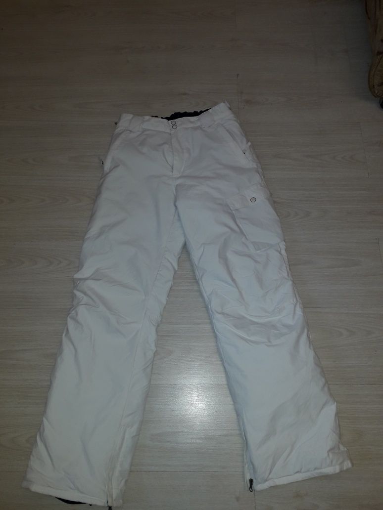Фирменные лыжные штаны размер 42-44