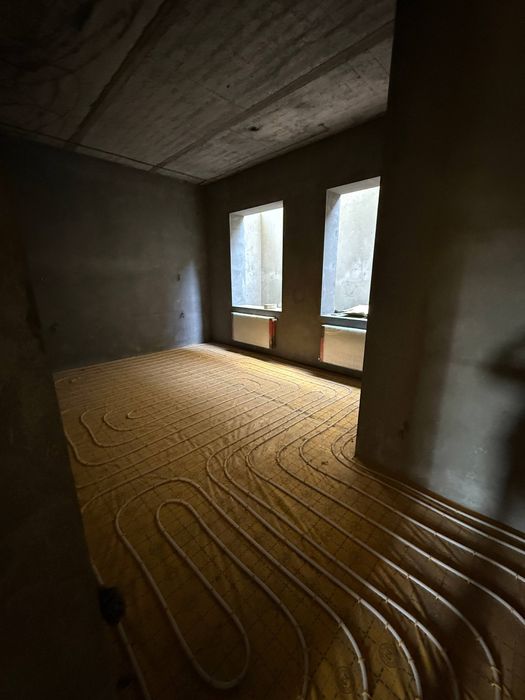 Продам участок в кибрае 2 сотки. Дом 300кв.м