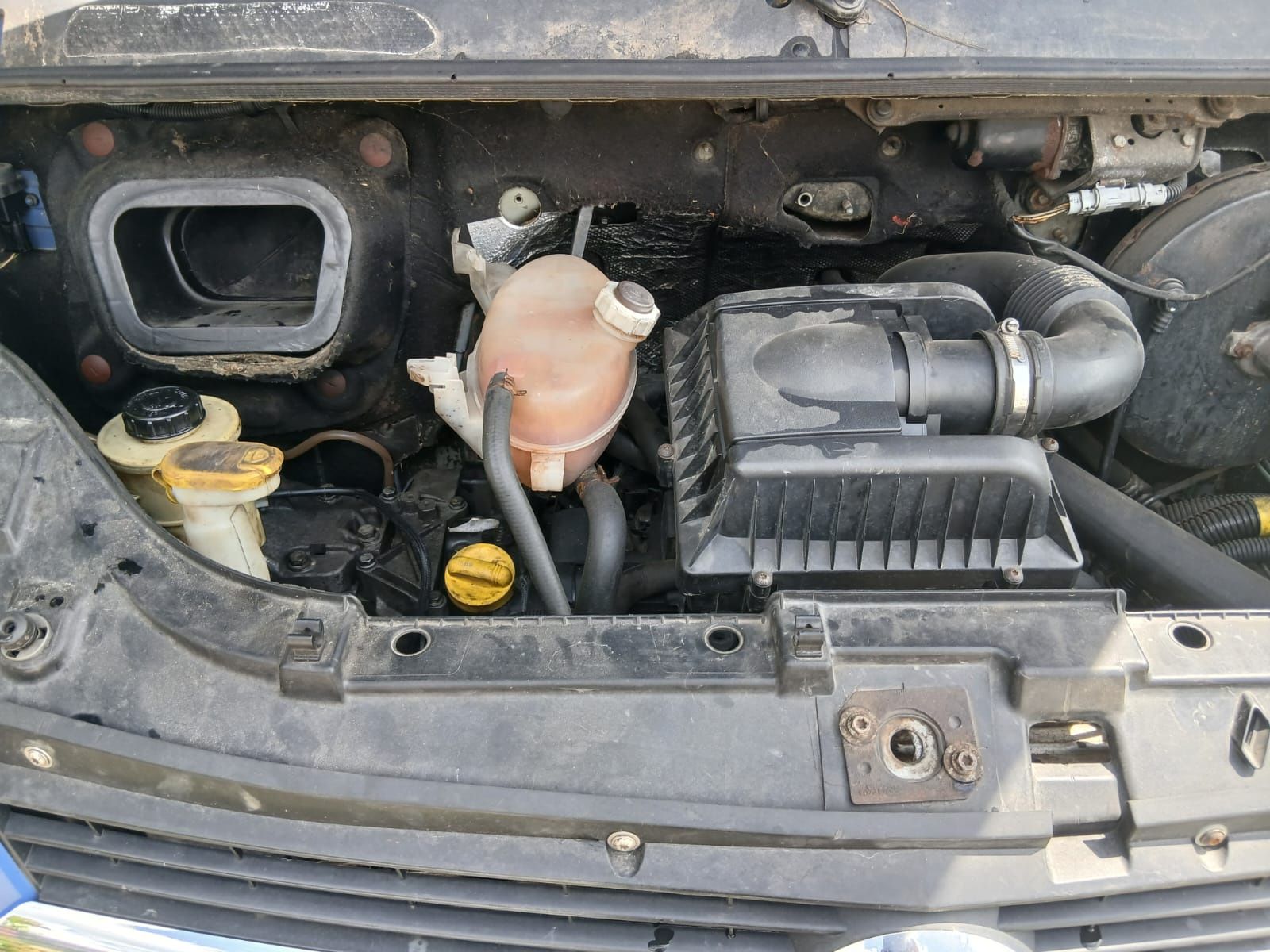 Opel Movano, 25 dci