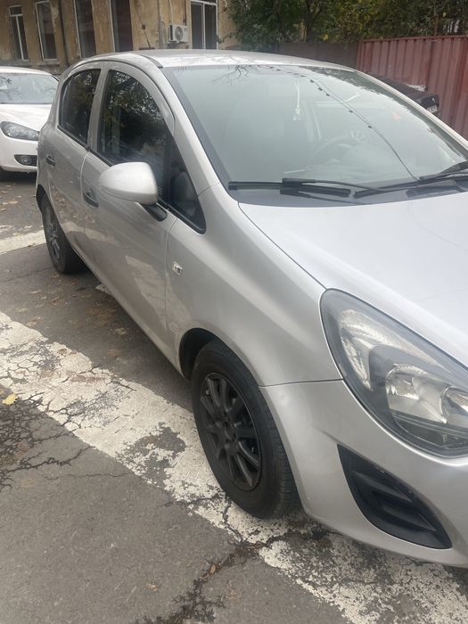 Opel Corsa 2014 1.2 benzina + gpl