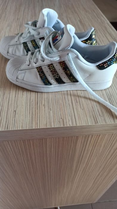 Adidas superstar