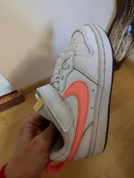 Маратонки nike uk 6.5 eur 23.5 обувани веднъж