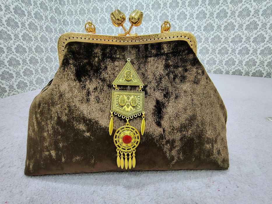 Продаст этно сумки в казахском стиле