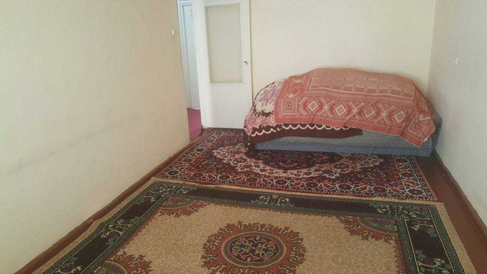 Сдается 4х комнатная квартира на 2 этаже Ориентир  Тожмахал 6 мкр