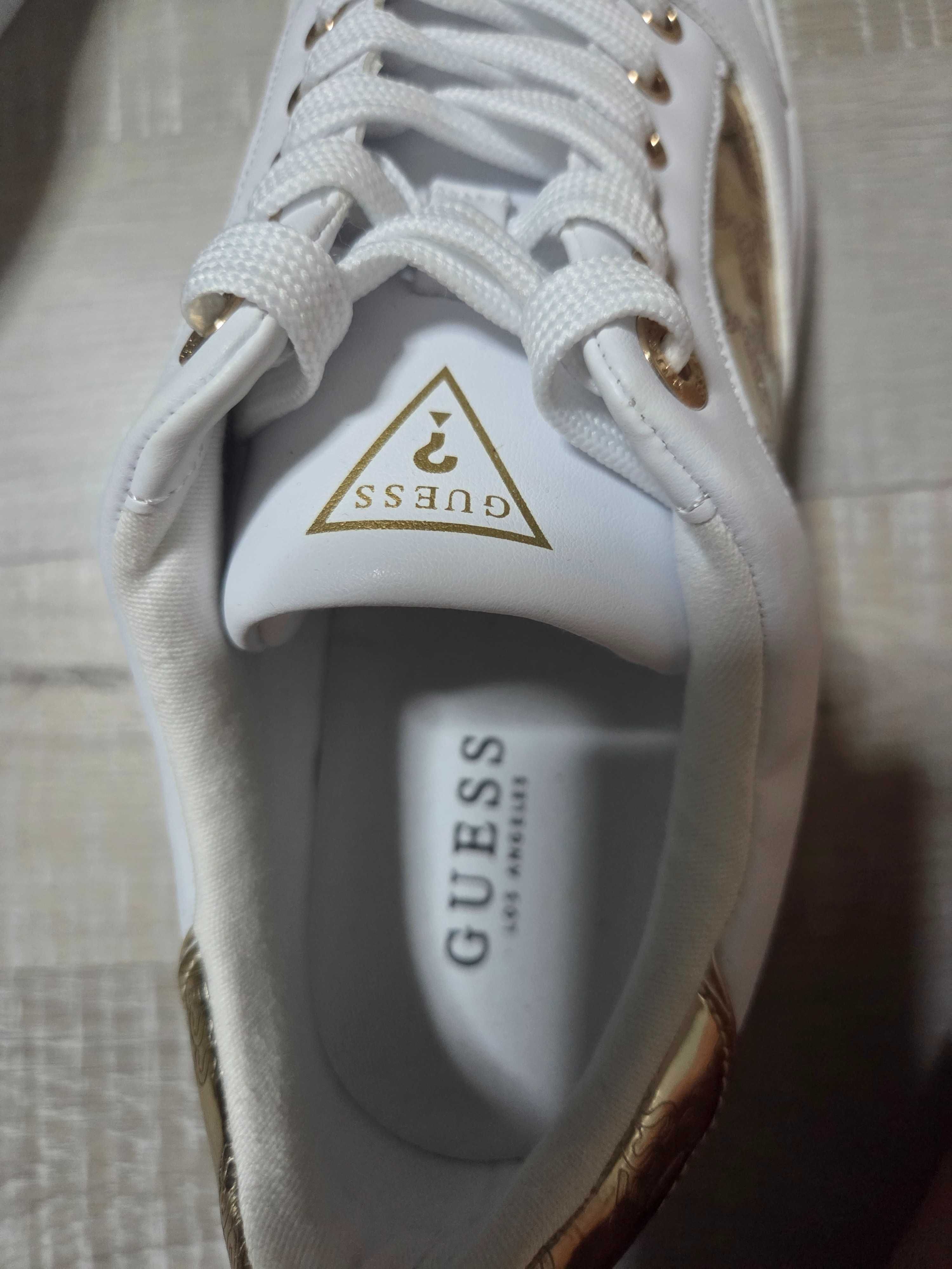 Дамски маратонки GUESS