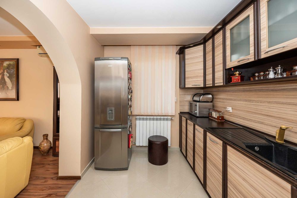 Просторен и изключително перспективен имот с. Граф Игнатиево