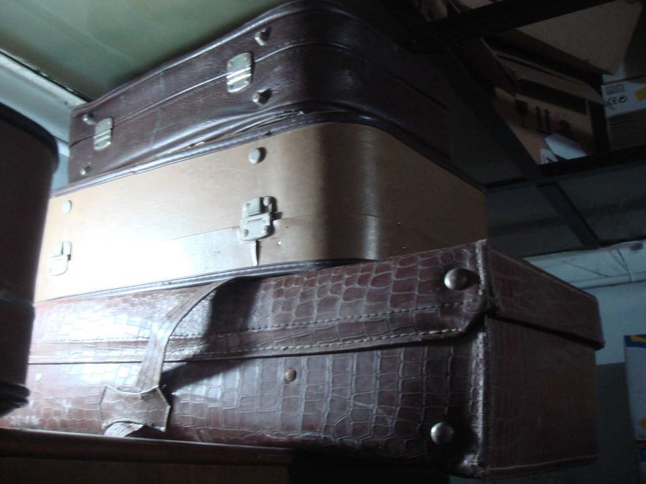 Geamantane Vechi de colectie Retro Vintage Valize Auto Decor