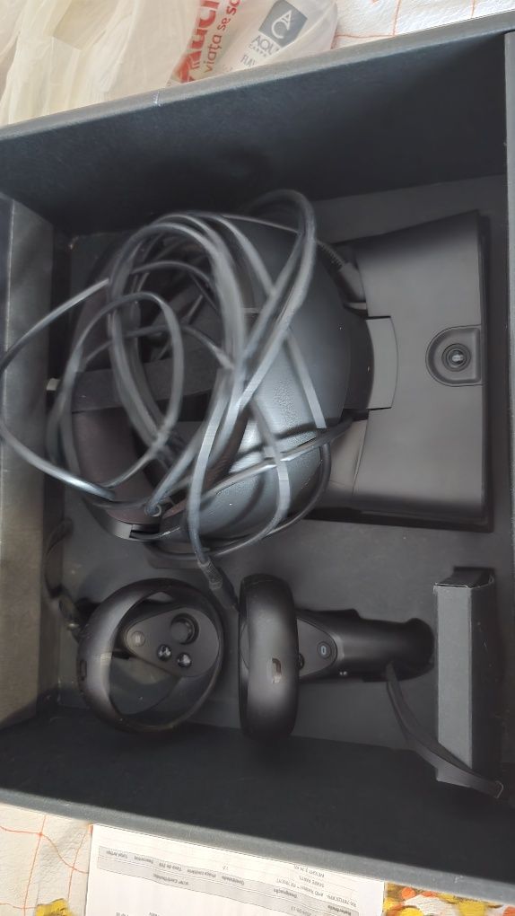 Oculus Rift S VR – Funcționează impecabil + cutie originală+ protecție