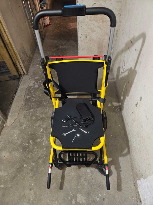 Scaun electric cu senile urcare/coborare pacienti