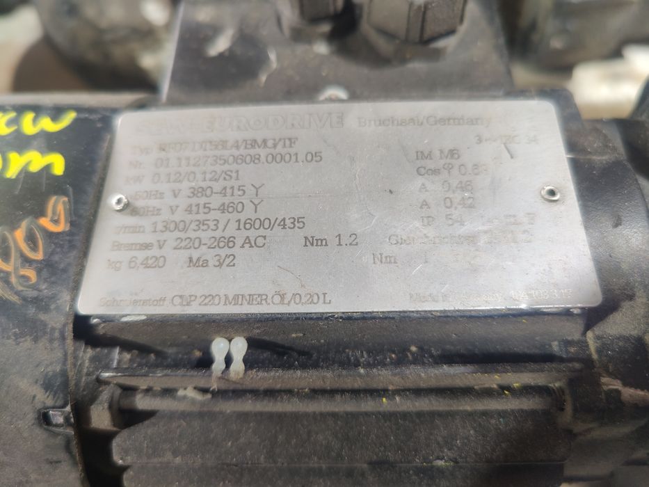 Motor electric trifazat cu reductor, 0.12kW, 353rpm, 220/380V