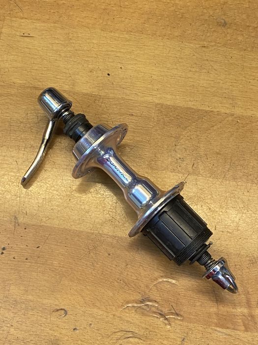 Butuc spate Shimano Dura-Ace FH -7403 36H