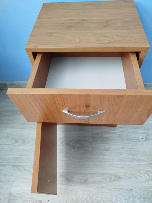 Нощно шкафче ново