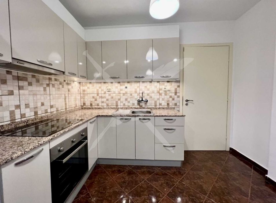 Дава се под наем Четиристаен апартамент в София, Център - 140 кв.м за 850 € - Снимка #4