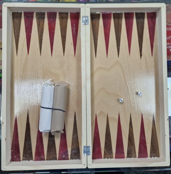 Joc moara si table prelucrat manual din lemn, dimensiune 38x38cm, PROD