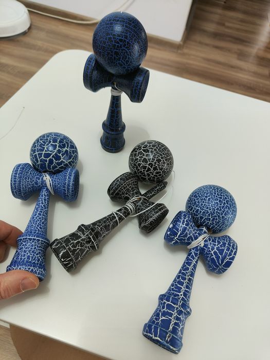 Kendama 18cm / lemn Cracked Japan