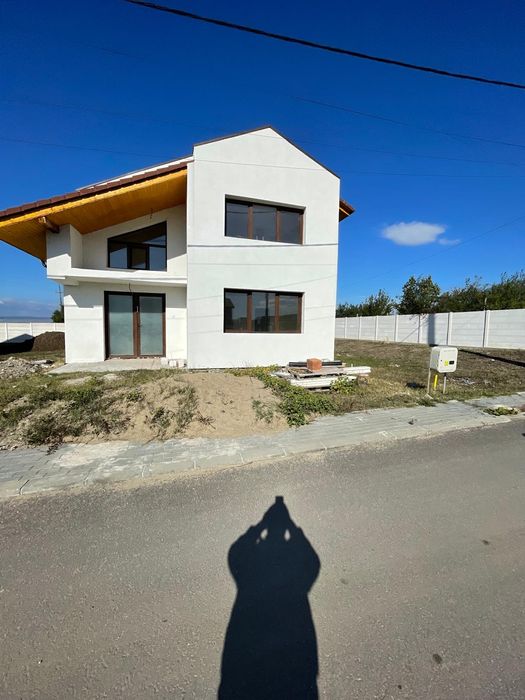 Vand Casa P+1 in Simian- Zona Puielnita