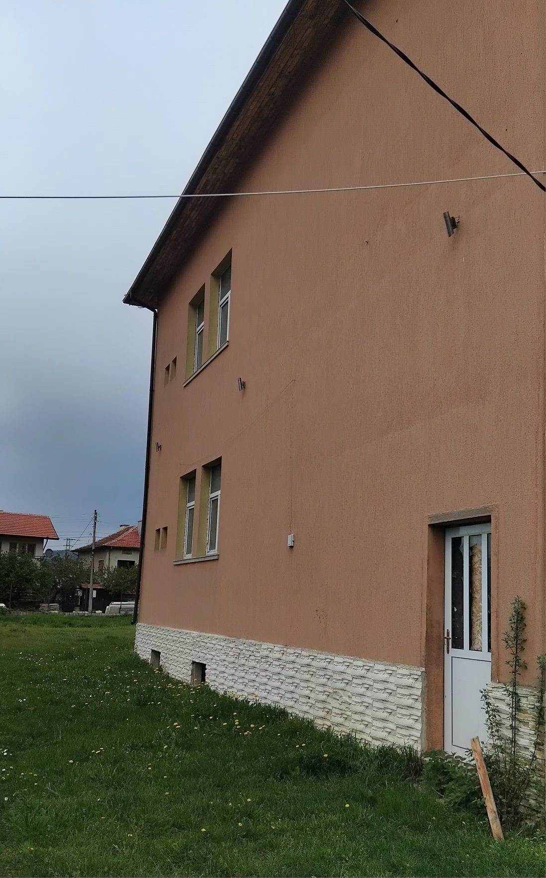 Продава сграда в гр.Сапарева баня