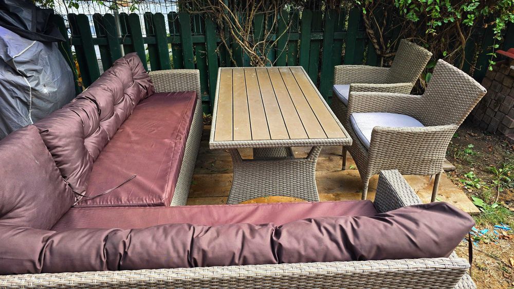 Mobilier pentru terasă/grădină
