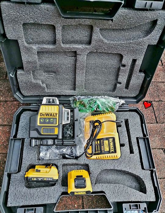 Лазерен нивелир девалт