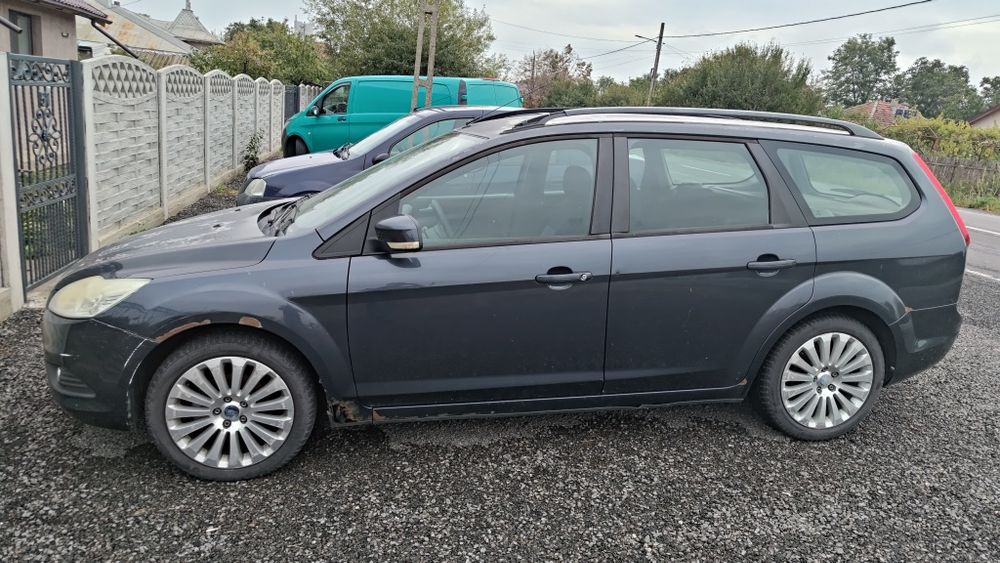 Vând Ford Focus 2