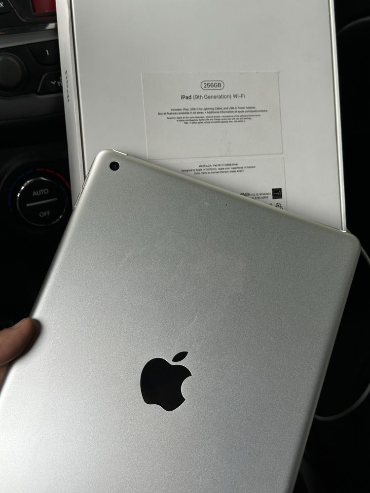 Айпад iPad 9ого поколения 256GB (Новый)