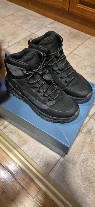 Маратонки  asics,nike,geox