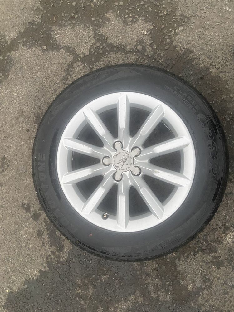 Комплект дисков от Audi с резиной 235/55 R17