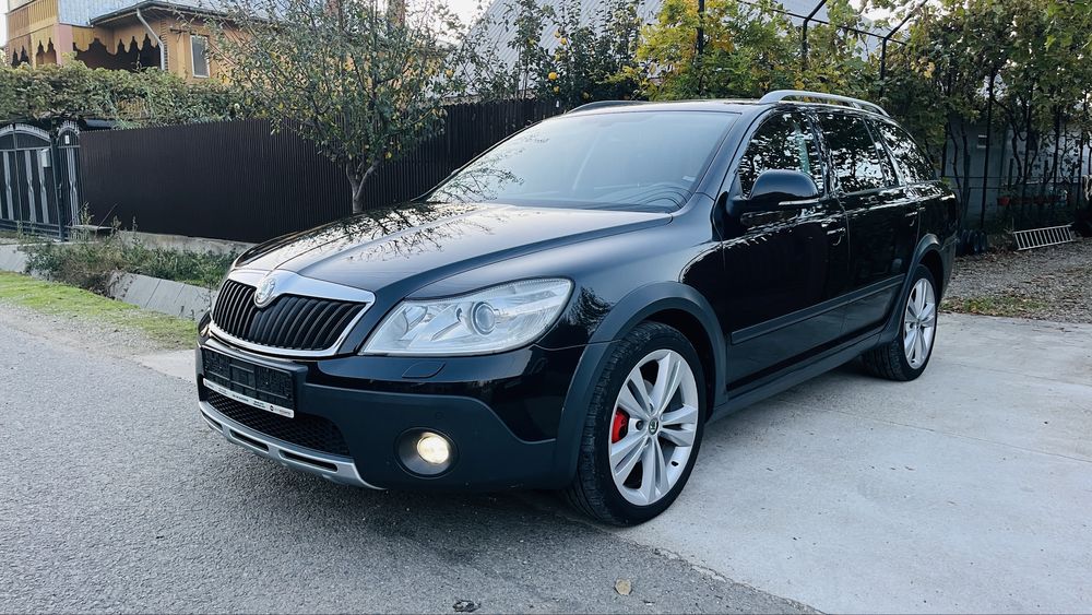 Skoda Octavia 4x4 Scout 2.0 impecabila Navi Xenon