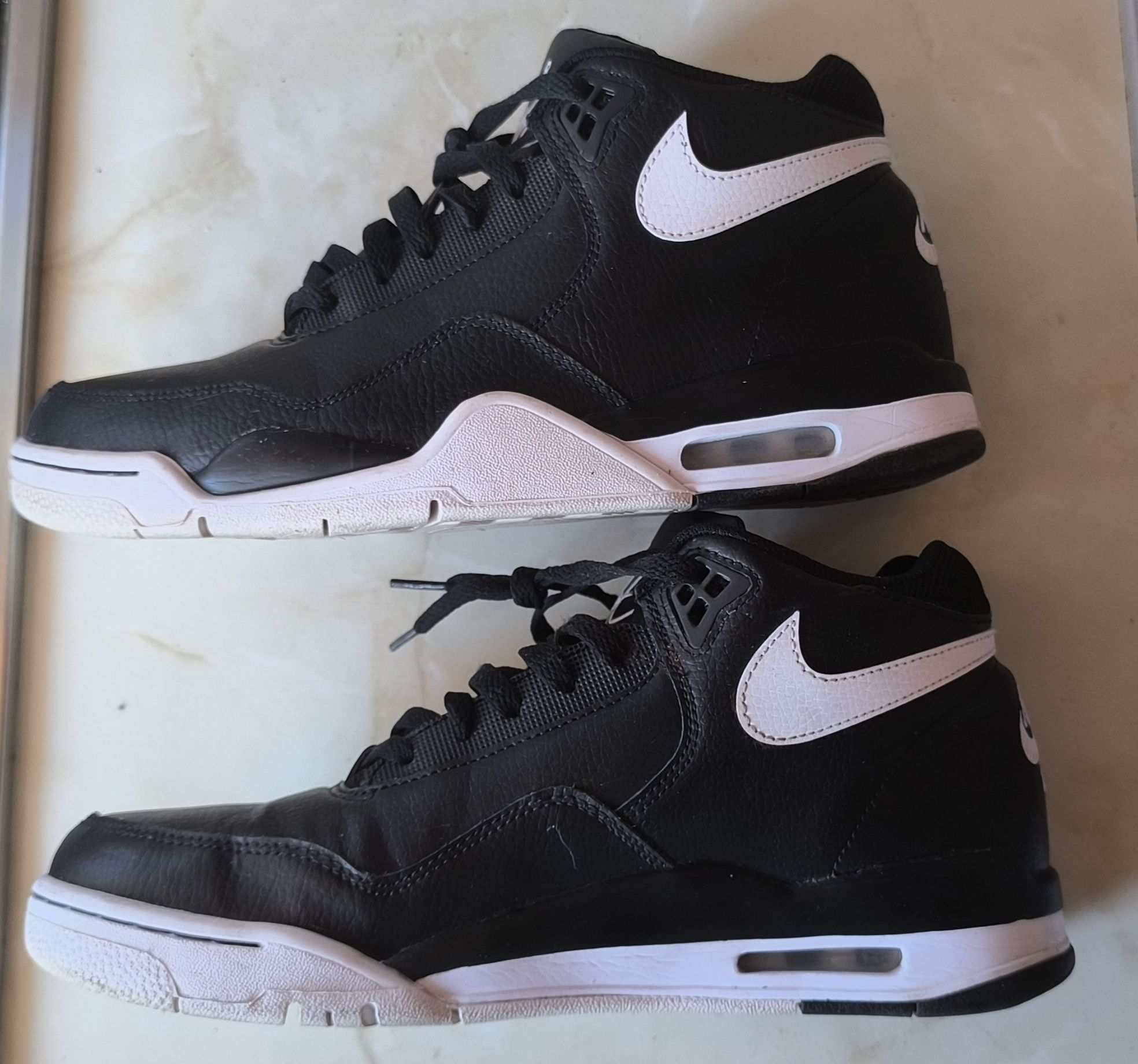 Nike Flight Legacy