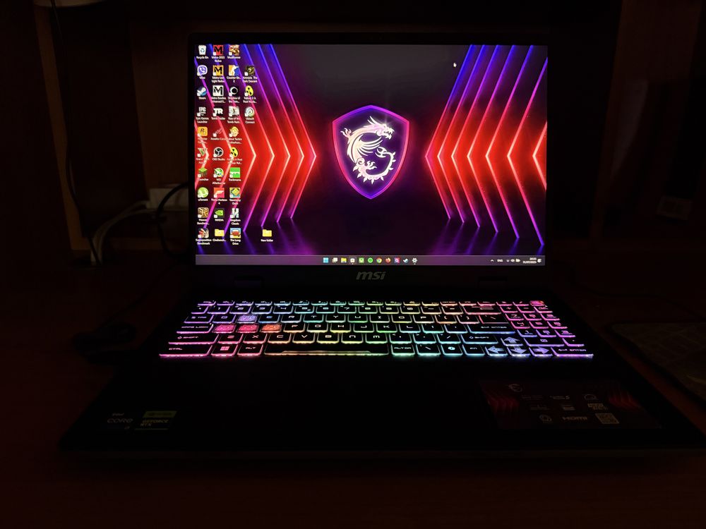 Лаптоп MSI Sword 16 HX B14VFKG