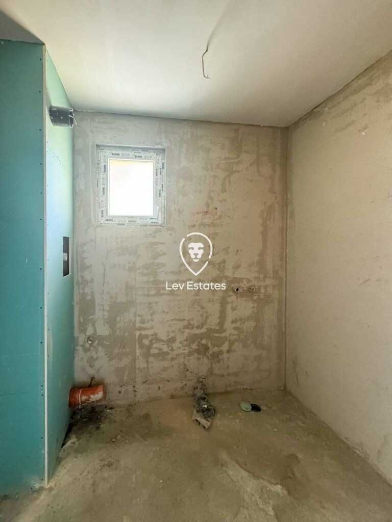 Двустаен апартамент в нова сграда с АКТ 16 в Сарафово, Бургас