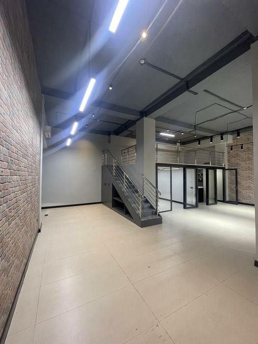 сдается офис 104 кв. м на Паркентском, Корзинка Авиатор, первая линия