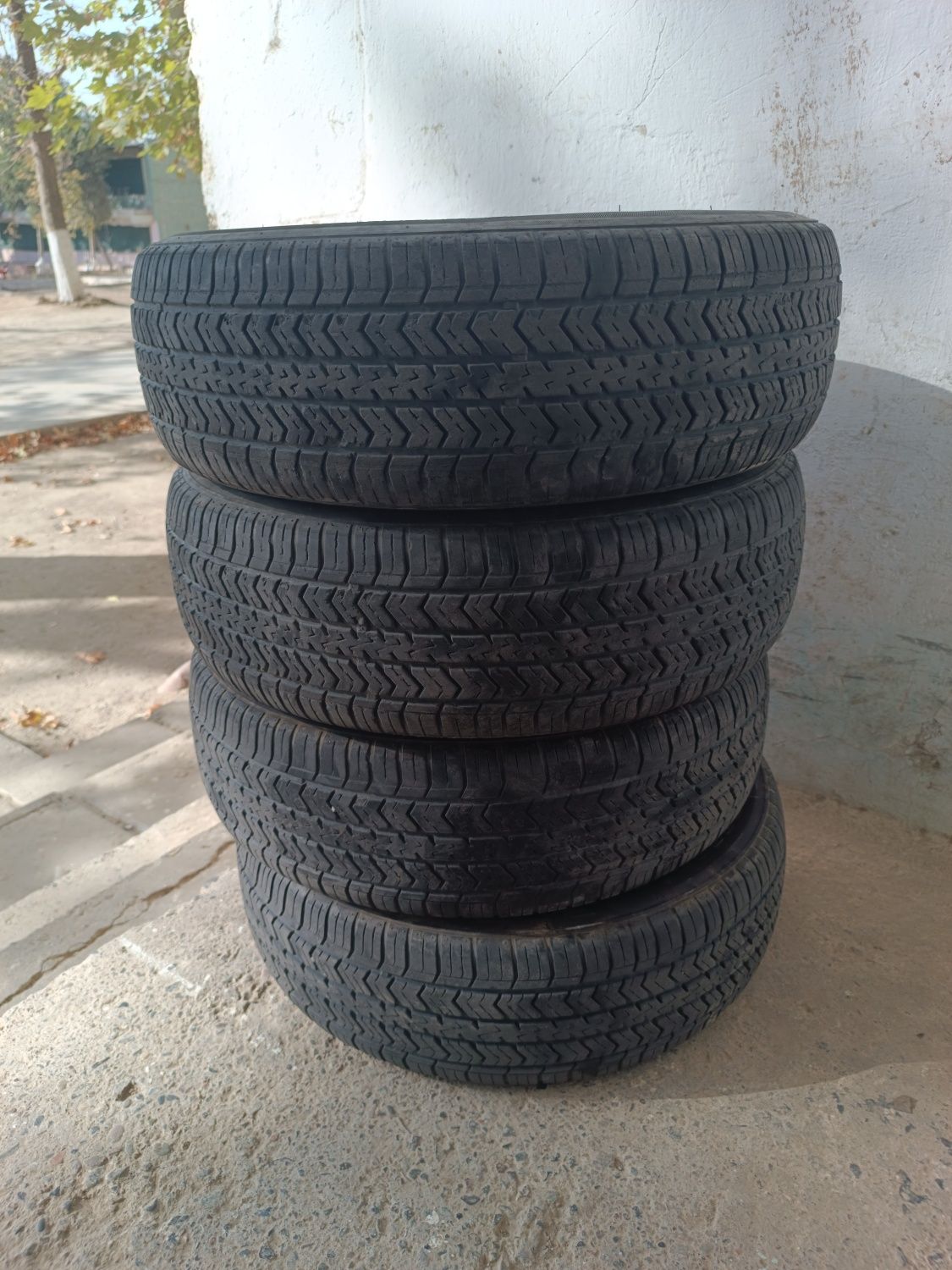 Автошина 16570R13