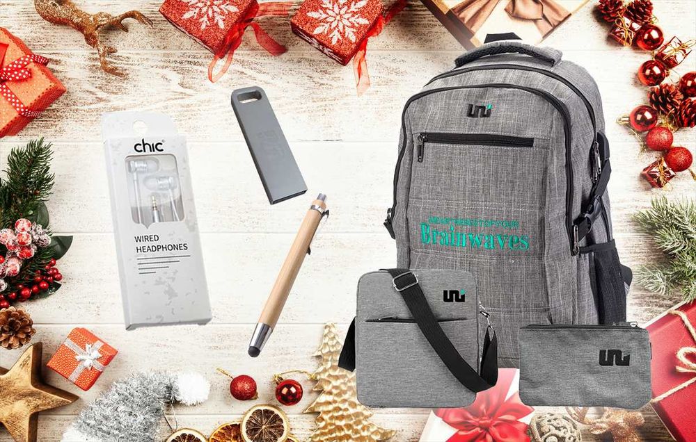 Раница, флашка, слушалка и химикал +Коледни лакомства-КОЛЕДНА ПРОМОЦИЯ