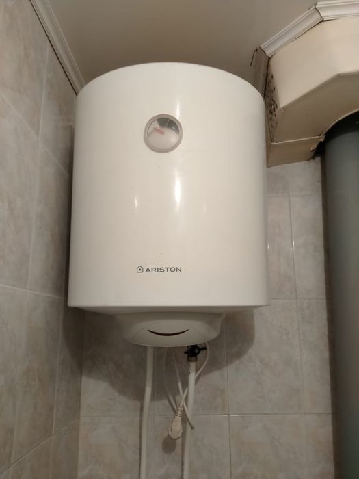 Аристон 50л б/у