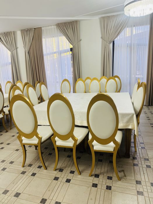 Продаются стулья для заведения