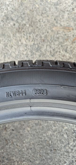 4 anvelope iarna Pirelli 295/35/21.Pretul este pe bucata.