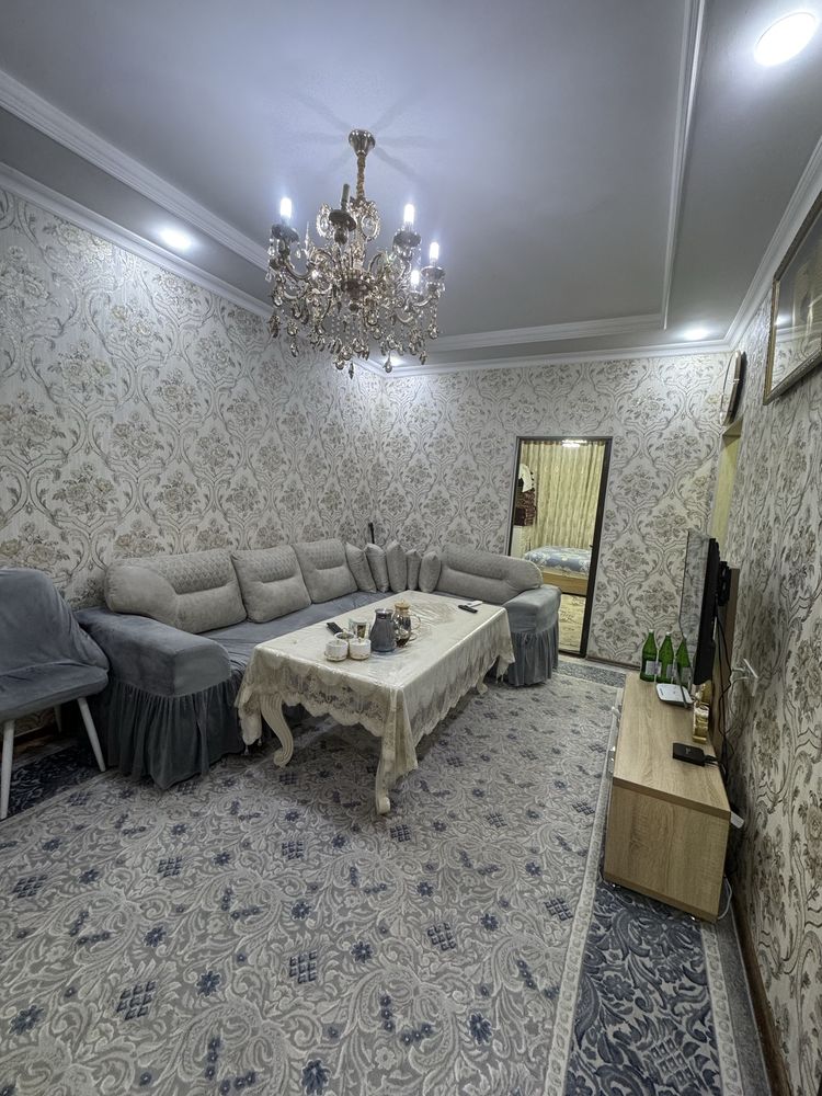 СРОЧНО !!! Продается квартира в Яшнабаде 2*3/2/4 ( 50 кв ) Лисунова 4