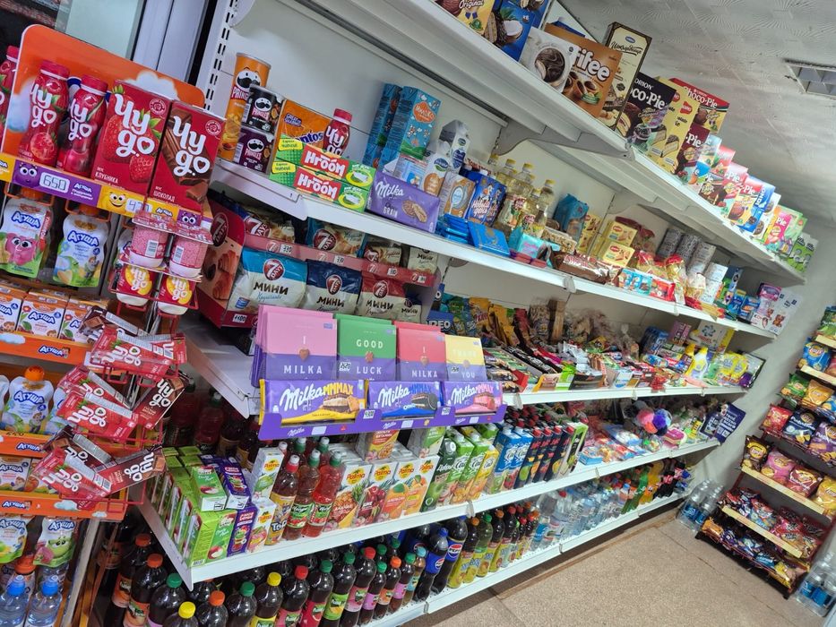 Продам стеллажи 22 000 тенге за погонный метр стелаж.