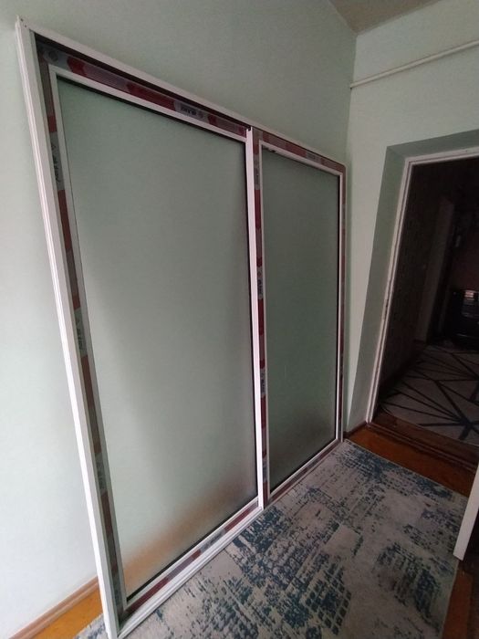 Продаётся дверь купе