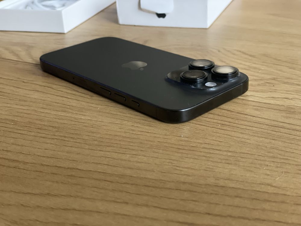 Бартер нов iPhone 16 pro 128gb black