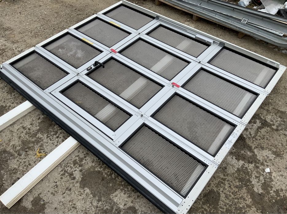 USA SECTIONALA INDUSTRIALA poarta plasa perforata H 225 x L266 Horman