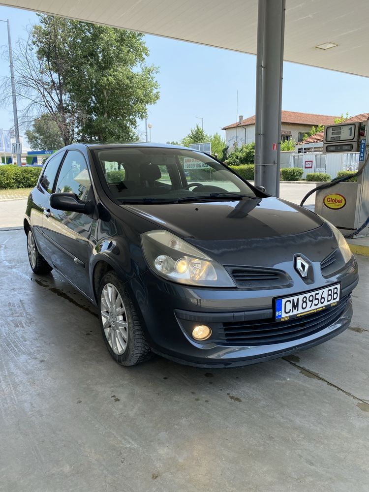 Renault clio 1.6 16v 88к.с
